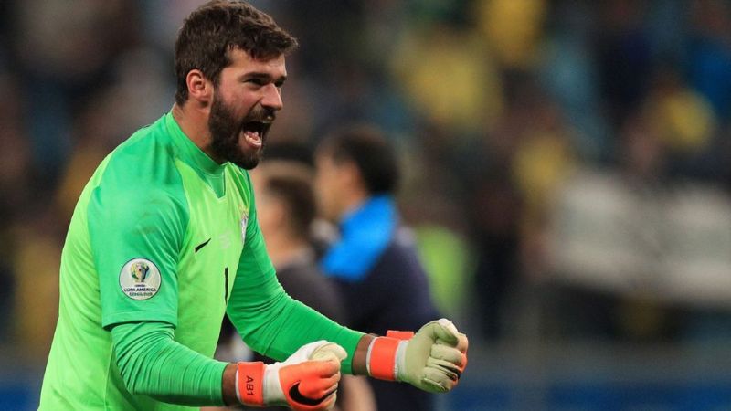 Alisson hiện đang thi đấu cho Liverpool